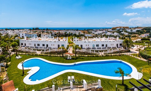Mediterrane appartementen te koop in een golfresort met zeezicht, tussen Marbella en Estepona 4466