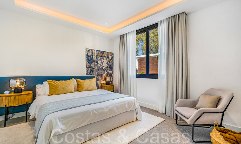 Modernistische luxevilla te koop in een exclusieve, afgeschermde woonwijk op de Golden Mile van Marbella 67622