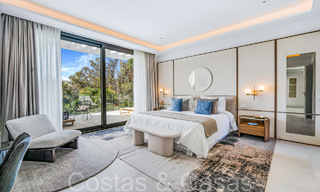 Modernistische luxevilla te koop in een exclusieve, afgeschermde woonwijk op de Golden Mile van Marbella 67634 