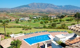 Penthouse appartement te koop in Golfresort te Mijas, Costa del Sol 1