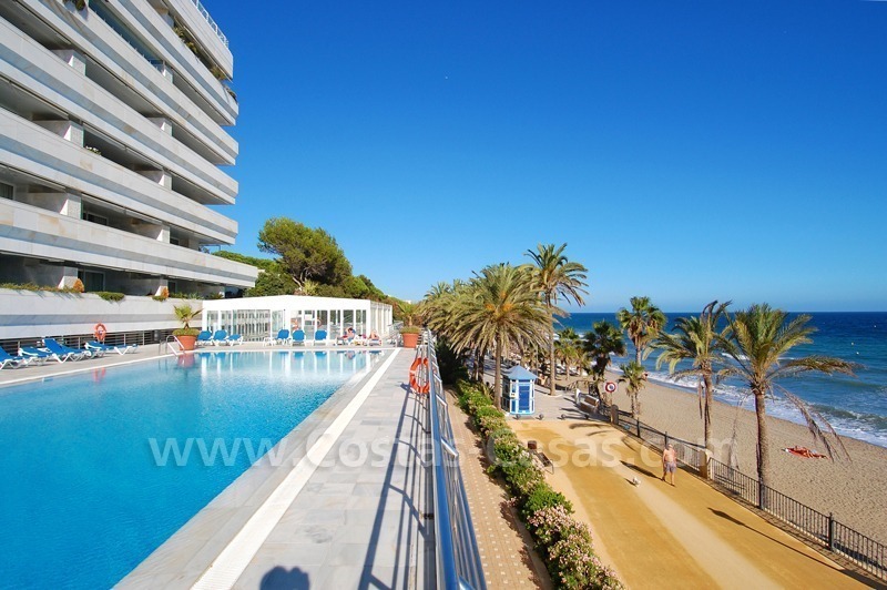 Luxe appartementen te koop, eerstelijnstrand complex, boulevard Golden Mile, Marbella centrum