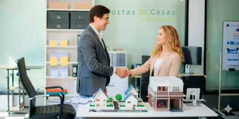 Waarom Werken met een Aankoopmakelaar in Marbella Jou een Voordeel Geeft