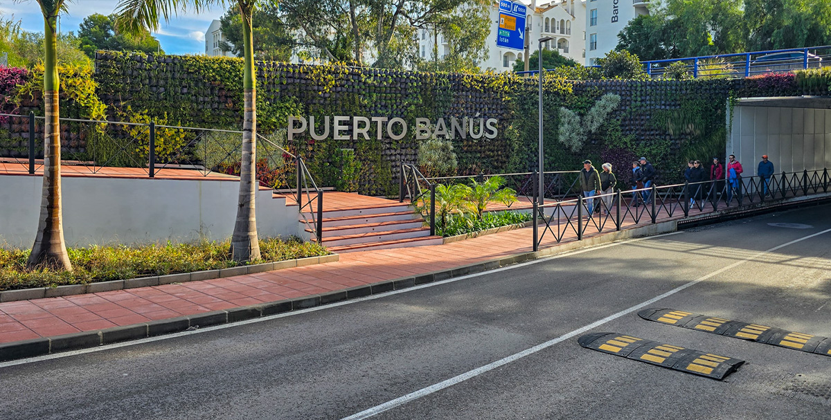 Bridge over the Arroyo de Benabola and the tunnel of Puerto Banus