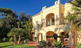 Klassiek, kasteelachtig herenhuis / villa te koop in Nueva Andalucía, Marbella 22638 
