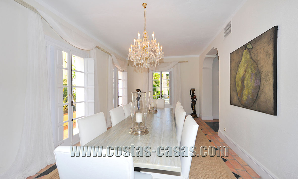 Klassiek, kasteelachtig herenhuis / villa te koop in Nueva Andalucía, Marbella 22677