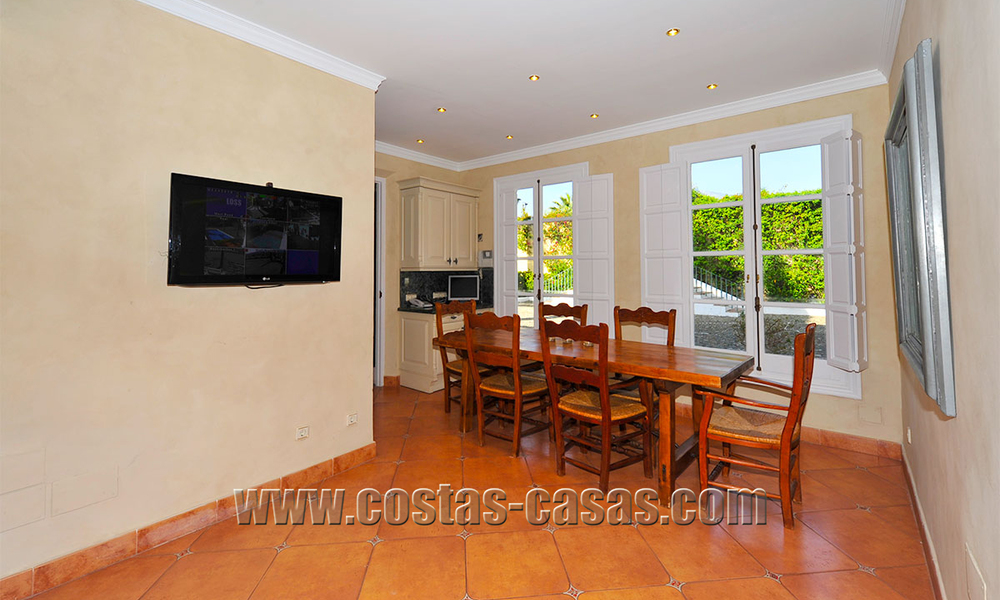 Klassiek, kasteelachtig herenhuis / villa te koop in Nueva Andalucía, Marbella 22680
