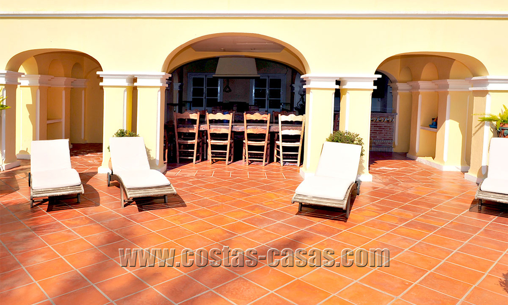 Klassiek, kasteelachtig herenhuis / villa te koop in Nueva Andalucía, Marbella 22701