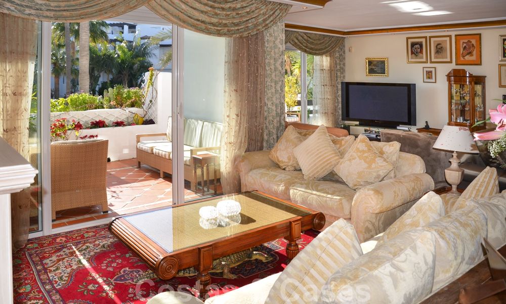 Te koop in Puerto Banus, Marbella: luxe strandappartement, penthouse met 5 slaapkamers 22486