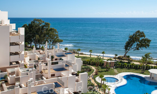 Moderne frontlijn strandappartementen op de New Golden Mile tussen Marbella en Estepona 25471 