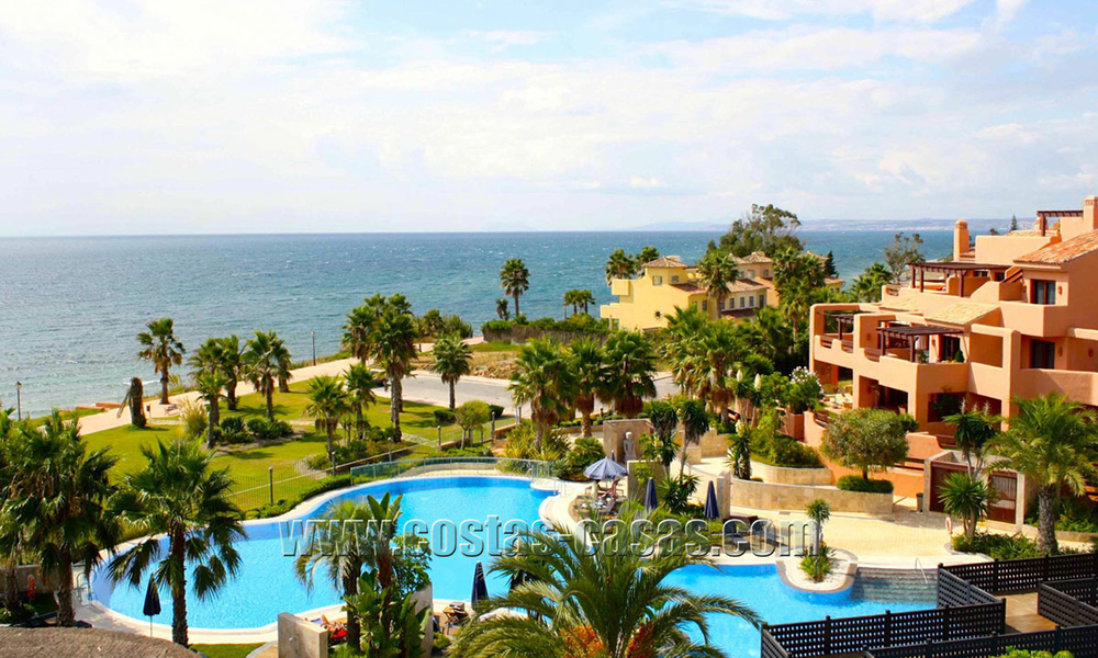 Luxe strandappartementen te koop in een eerstelijns strand resort, New Golden Mile, Marbella - Estepona. 20% korting op het laatste appartement! 5304