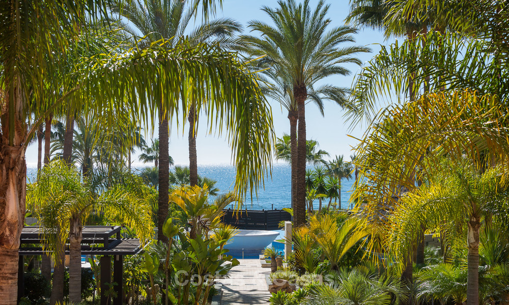 Luxe strandappartementen te koop in een eerstelijns strand resort, New Golden Mile, Marbella - Estepona 5290