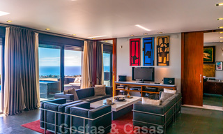 Instapklare moderne villa te koop met schitterend open zeezicht net ten oosten van Marbella centrum 32709 