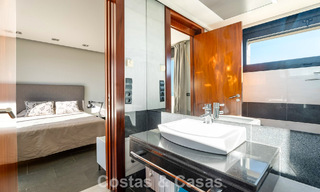 Instapklare moderne villa te koop met schitterend open zeezicht net ten oosten van Marbella centrum 787811 