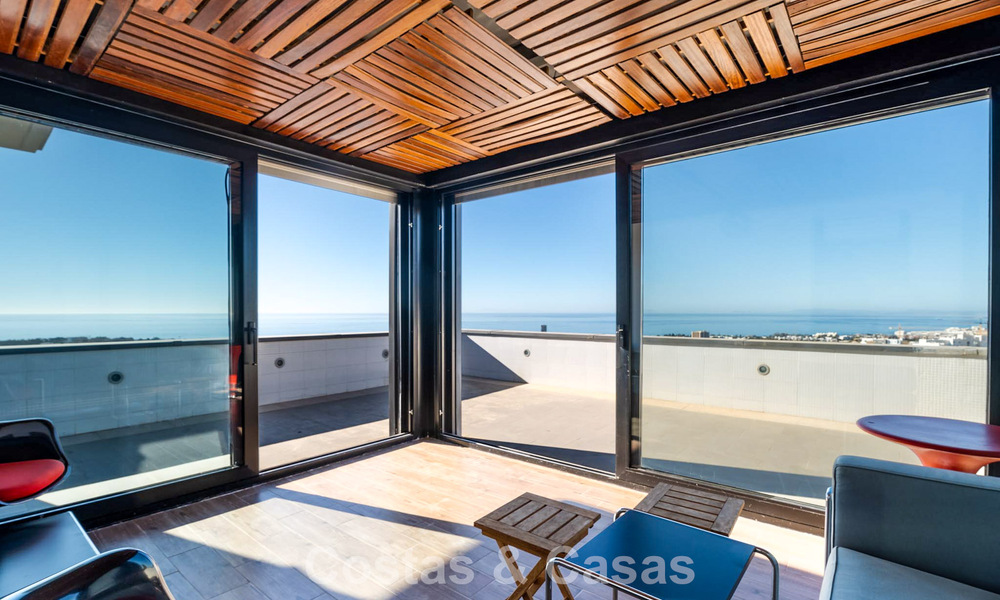 Instapklare moderne villa te koop met schitterend open zeezicht net ten oosten van Marbella centrum 787841