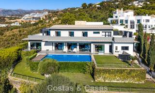 Instapklare moderne villa te koop met schitterend open zeezicht net ten oosten van Marbella centrum 787852 