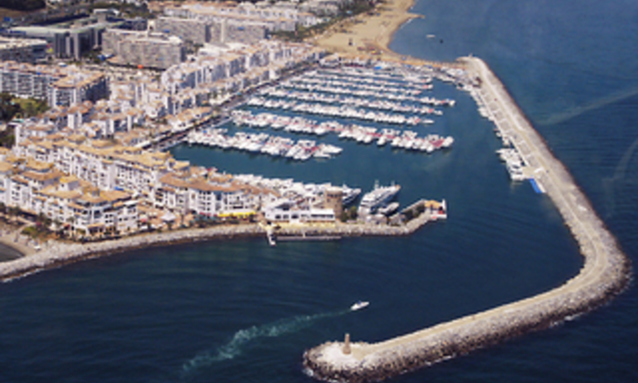 Luxueus appartement te koop in Puerto Banus, Marbella 5