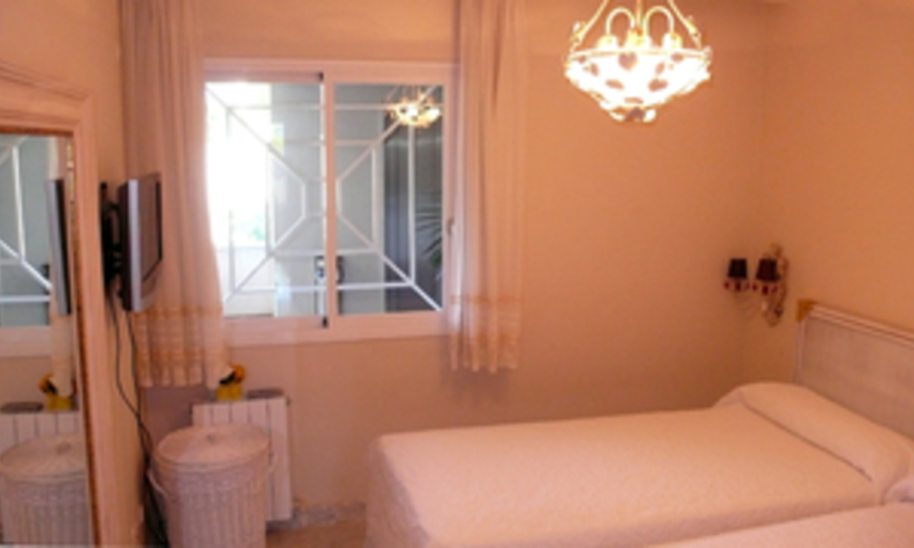 Luxueus appartement te koop in Puerto Banus, Marbella 11