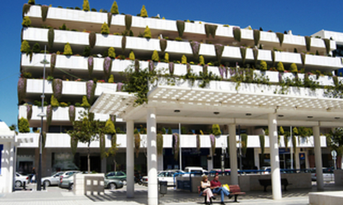 Luxueus appartement te koop in Puerto Banus, Marbella 