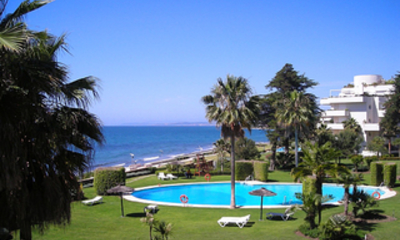 Frontline beach appartement te koop, eerste lijn strand, beachfront / first line beach, Marbella - Estepona. 1