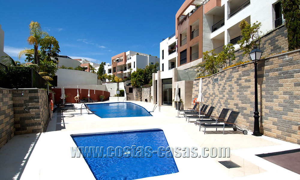 Te koop: Luxueus modern appartement in Marbella met spectaculair zeezicht 27396