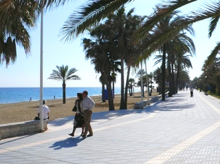 Appartement te koop, Beachfront - frontline beach – eerste lijn strand boulevard complex, San Pedro - Marbella