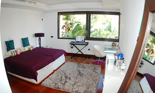 Luxe beachfront appartement te koop in Puerto Banus - Marbella 19