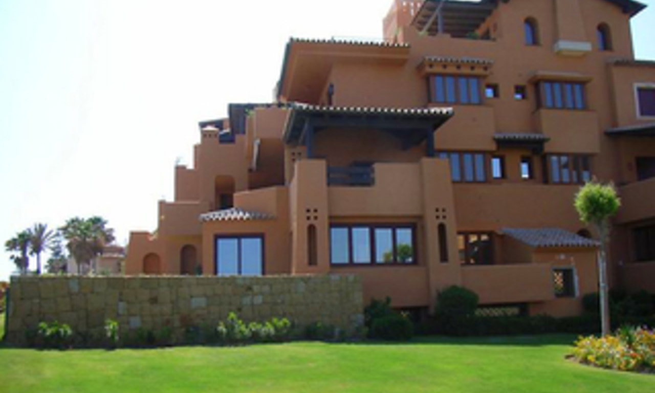 Beachfront luxe penthouse appartement te koop, New Golden Mile, Marbella - Estepona 10