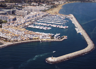 Marbella te Huur: commercieel pand, winkel, boetiek in Puerto Banus