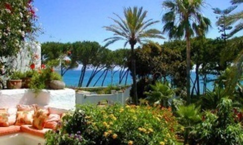 Appartement te koop in een beachfront complex op de Golden Mile op korte wandelafstand tot Marbella centrum 
