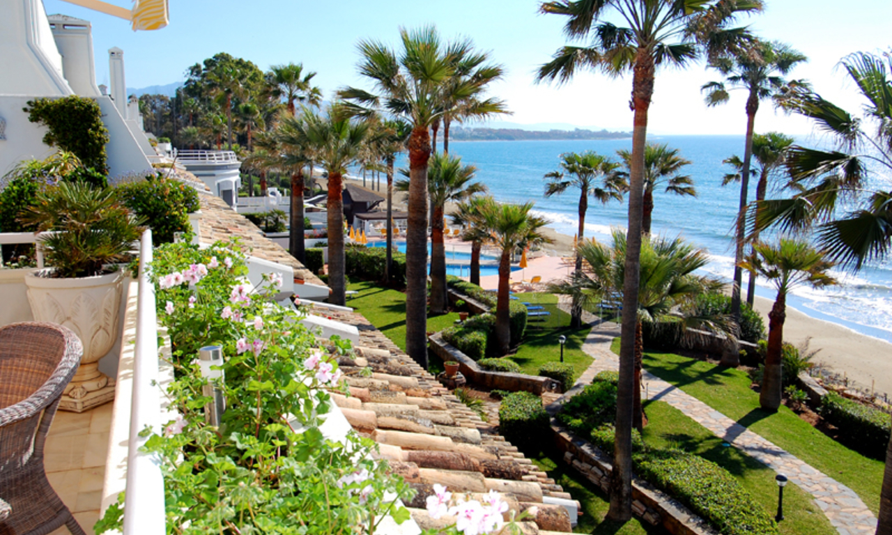 Penthouse appartement te koop, frontline beach, Marbella - Estepona 2