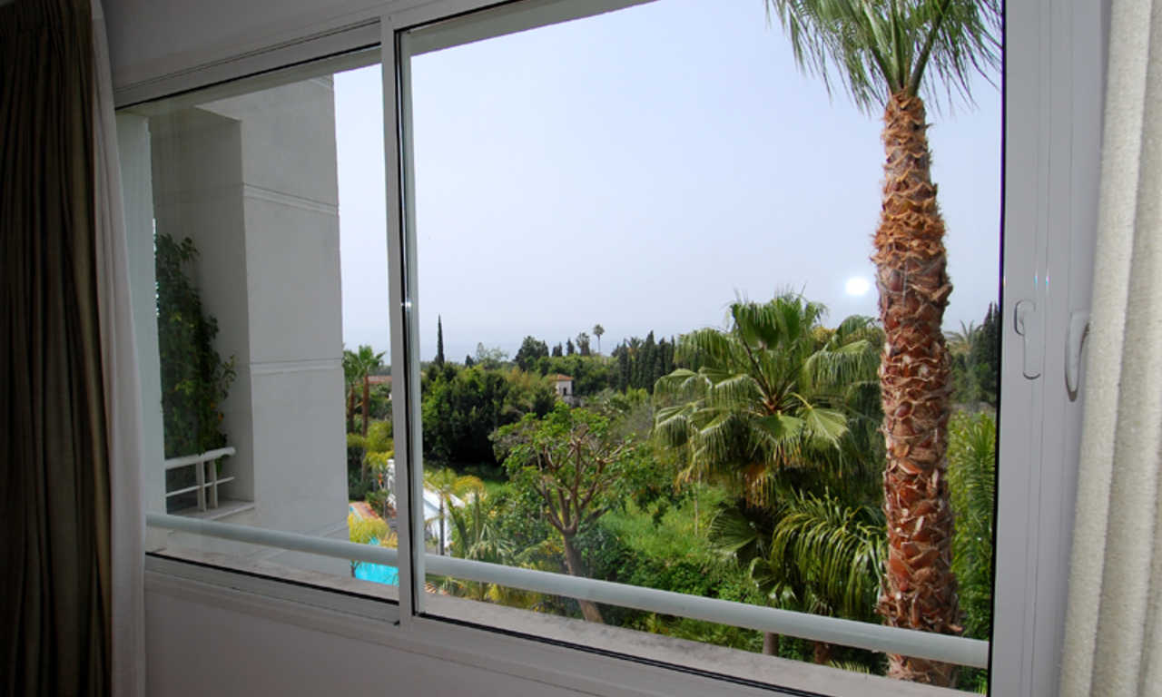 Marbella Golden Mile for sale: Luxe appartement te koop Gouden Mijl 8