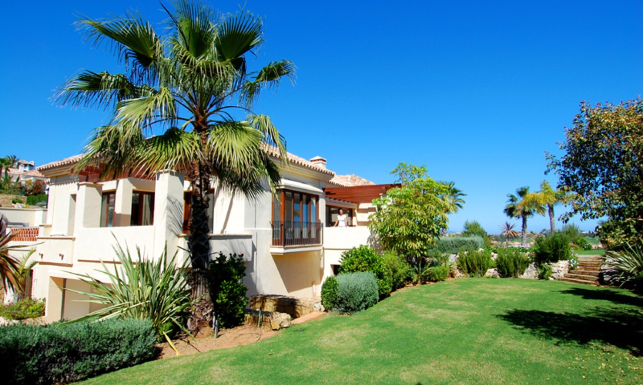Nieuwe villa in een gated resort te koop in het gebied van Marbella - Benahavis 3