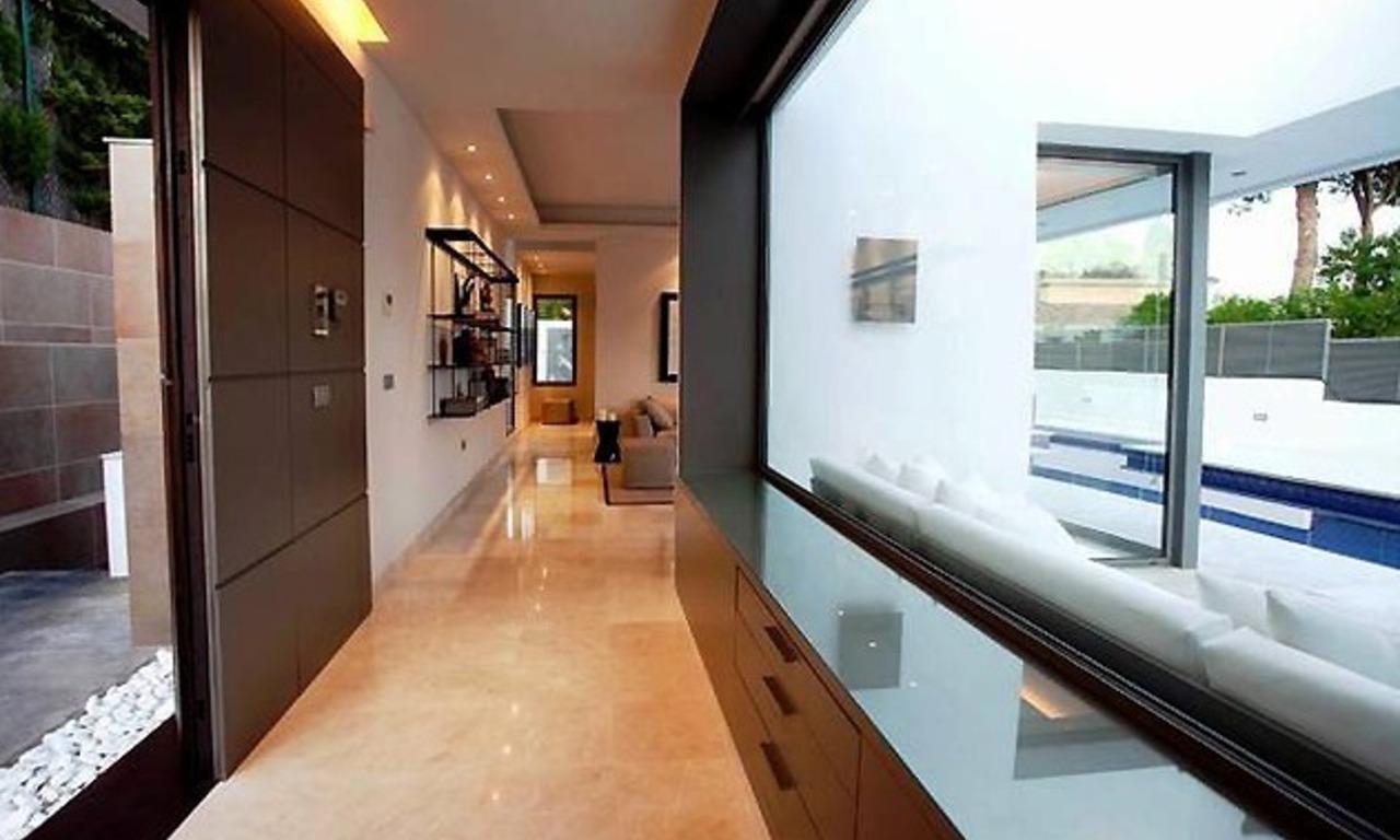 Nieuwe moderne villa te koop op de Gouden Mijl te Marbella 3