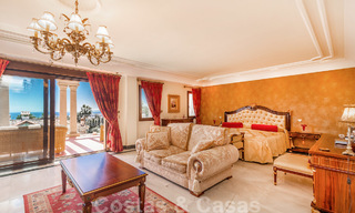 Luxe villa te koop met open zeezicht in Sierra Blanca, Marbella 22196 