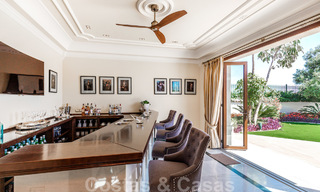 Luxe villa te koop met open zeezicht in Sierra Blanca, Marbella 22207 