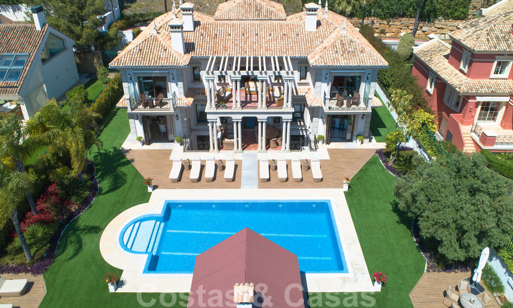 Luxe villa te koop met open zeezicht in Sierra Blanca, Marbella 22215