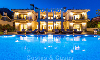 Luxe villa te koop met open zeezicht in Sierra Blanca, Marbella 22220 