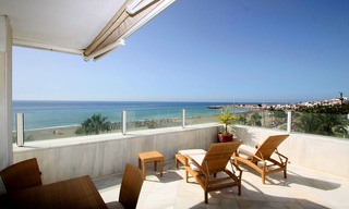 Eerstelijnstrand luxe penthouse te koop in Puerto Banus - Marbella 7