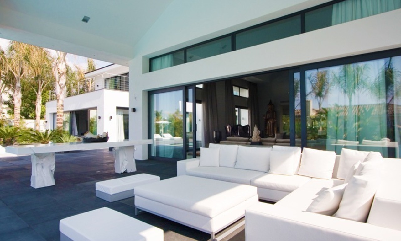 Nieuwe luxueuze moderne villa te koop exclusieve beachside urbanisatie Los Monteros Playa - Marbella 7