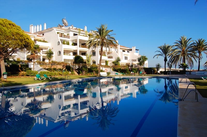 Beachfront appartementen en huizen te koop - Gouden Mijl - Marbella