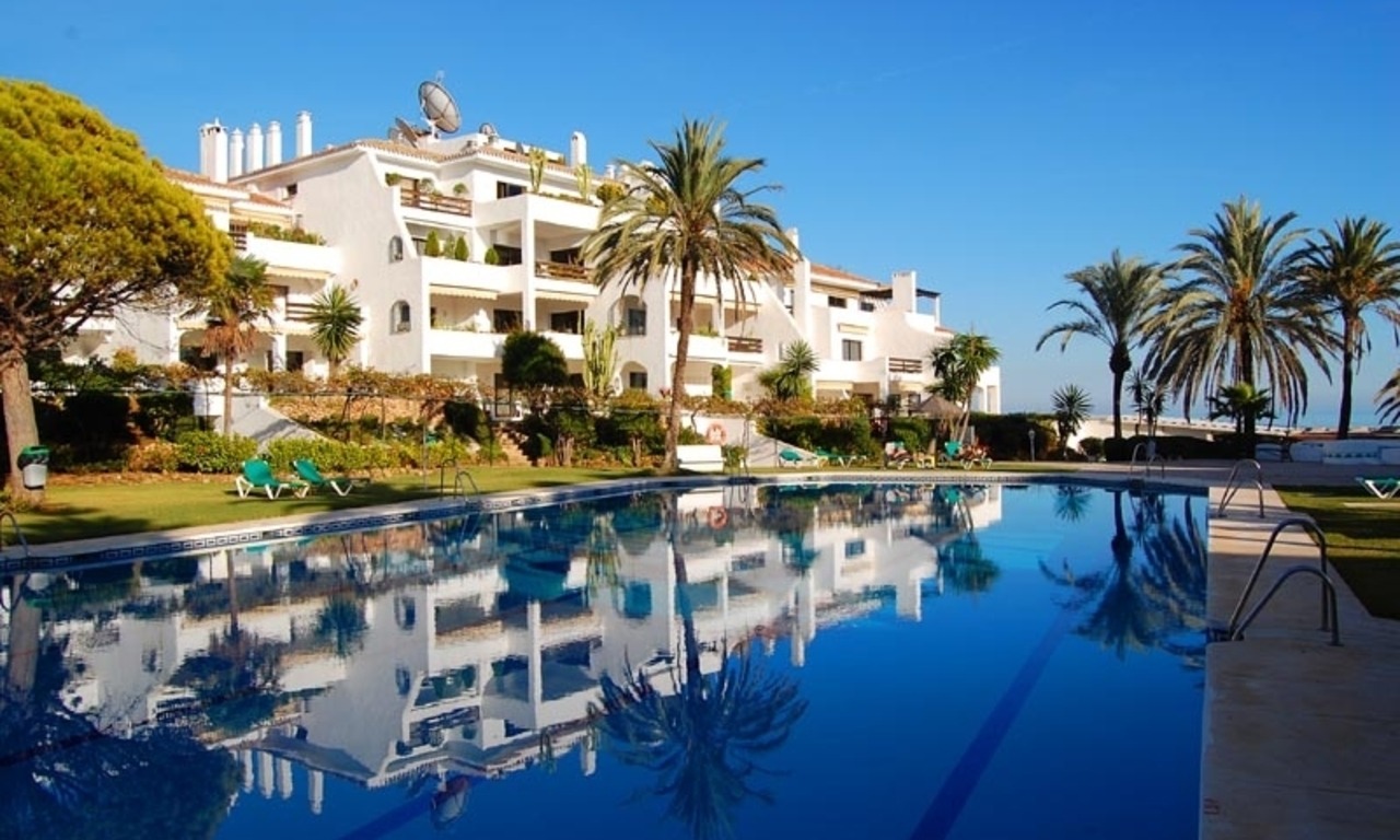 Beachfront appartementen en huizen te koop - Gouden Mijl - Marbella 0