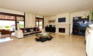 Los Monteros Playa - Marbella: Exclusief Beachfront penthouse appartement te koop 12