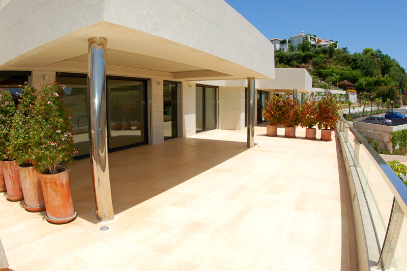 Nieuw modern luxe appartement te koop in Nueva Andalucia – Marbella