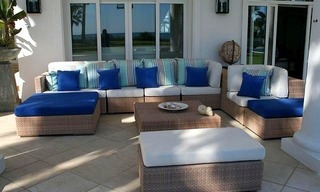 Luxe Villa te koop, direct aan strand in Marbella West 3