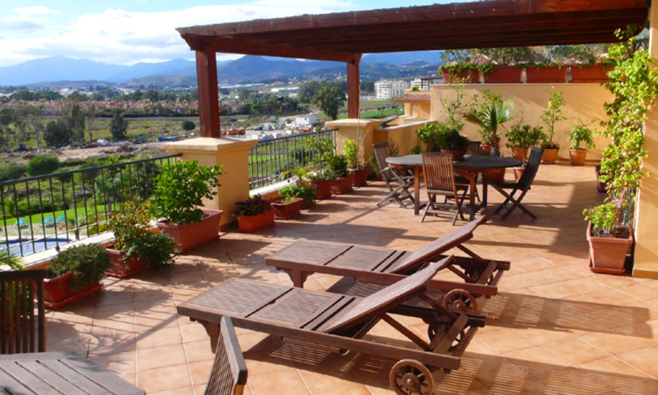 Luxe Penthouse appartement te koop, Nueva Andalucia, Marbella 2