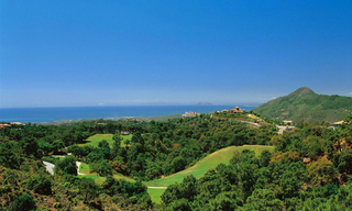 Nieuwe moderne villa te koop in exclusief golf resort te Benahavis - Marbella 16