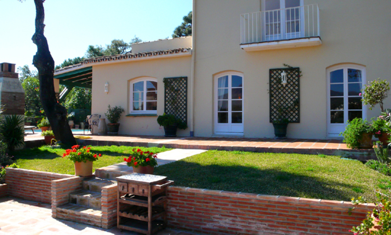 Villa met zeezicht te koop in El Madronal te Benahavis - Marbella 5
