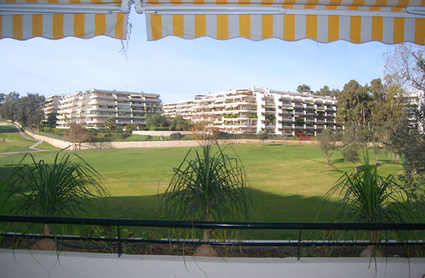 Frontline golf appartement te koop, Marbella - Benahavis