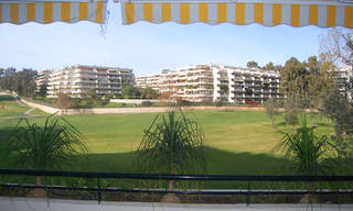Frontline golf appartement te koop, Marbella - Benahavis 0