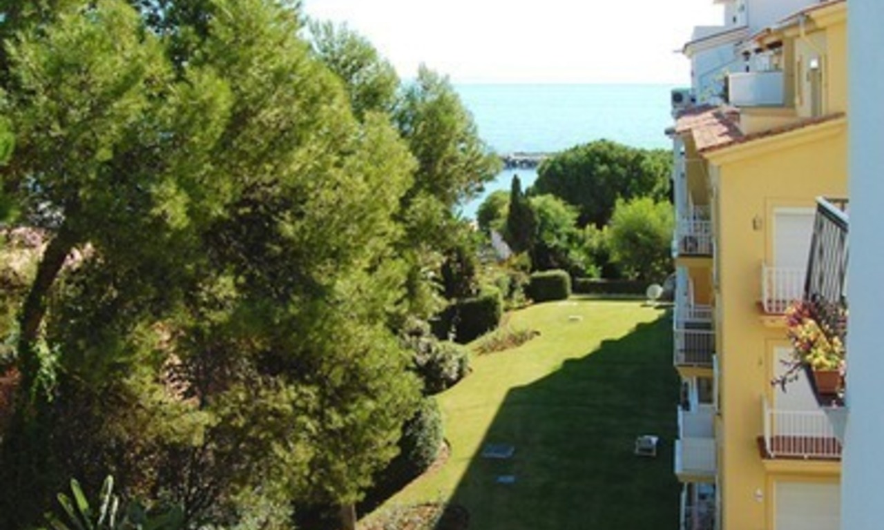 Studio appartement te koop in een beachfront complex in Puerto Banus - Marbella 1